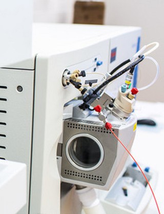 1648793378121775.jpg 化學(xué)實(shí)驗(yàn)室儀器窗口.jpg